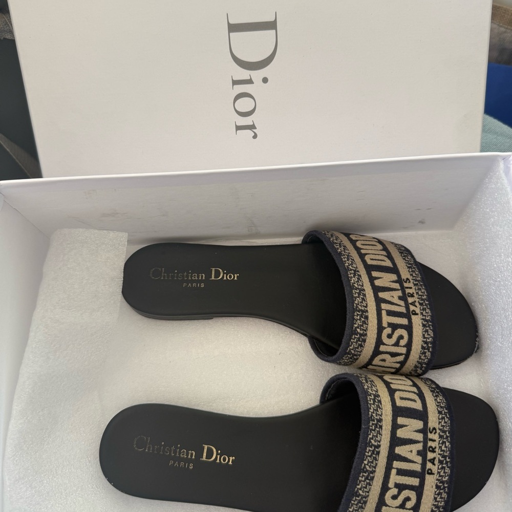 Christian Dior Dway Slide size 37.5